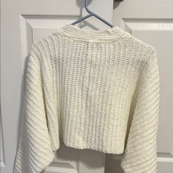 Urban Outfitters Cream Button-Up Crop Cardigan - Picture 4 of 4